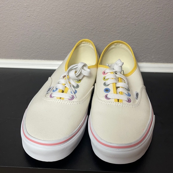 Vans Shoes - Vans Off the Wall Shoes